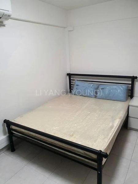 Jumbo HDB for Sale in  209 Boon Lay Place - Image 2